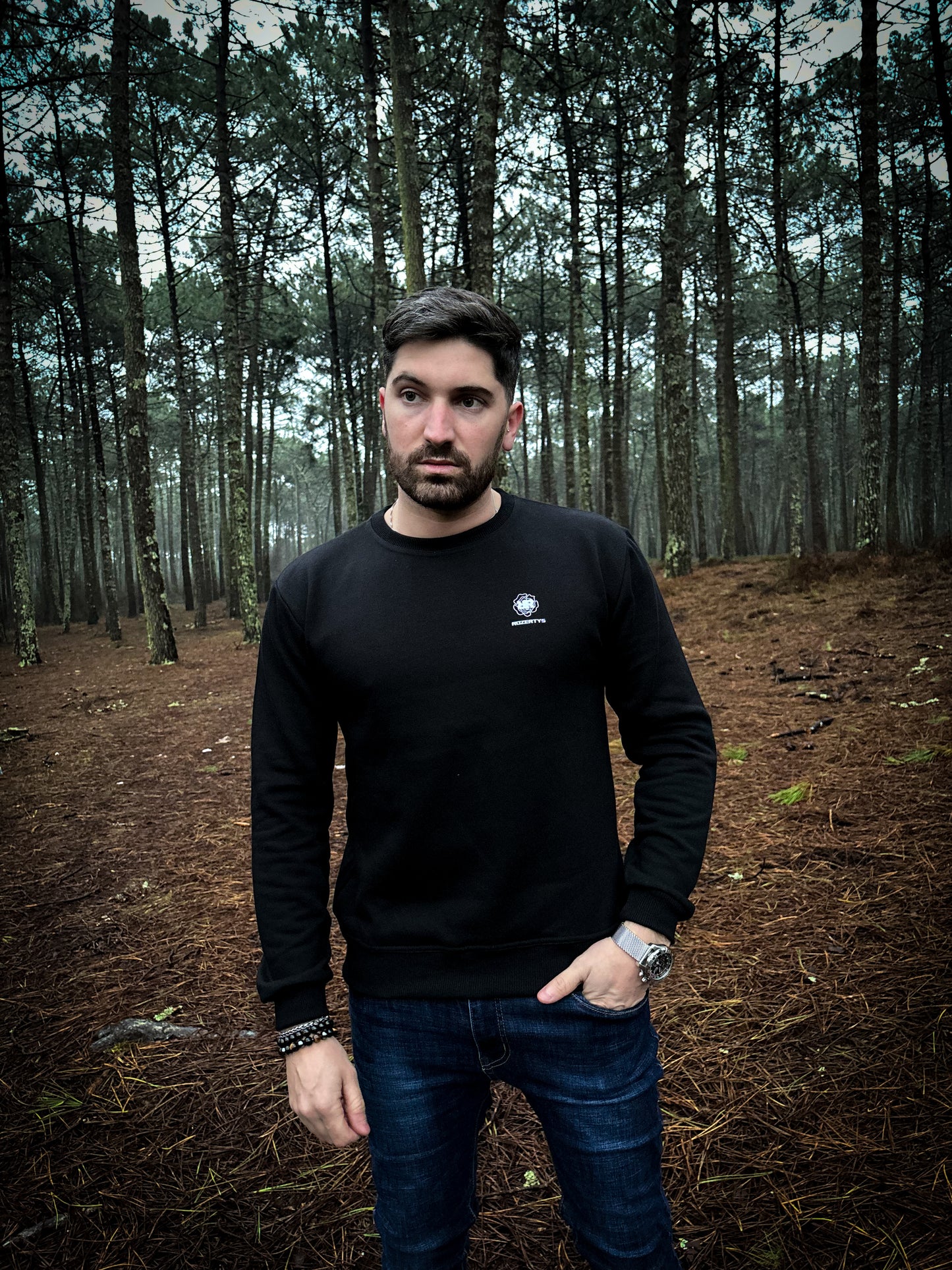 Rozertys Black Sweatshirt