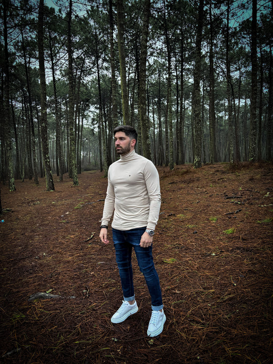 Rozertys Beige Turtle Neck